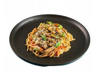 Udon z kurczakiem (350g)