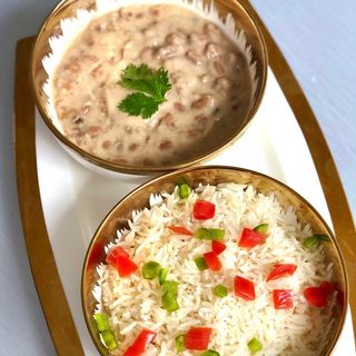 Maharagwe ya Nazi( Coconut Beans) with Coconut Rice.