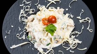 Polo di funghi pasta