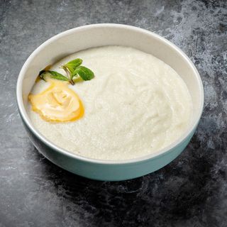 Каша манная со сливочным маслом