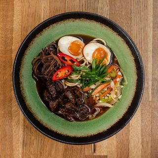 Ramen z wołowiną duży
