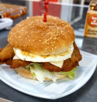 SANDWICH DE MILANESA DE TERNERA COMPLETA