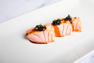 19-Tataki De Salmón (9 Pzs.)