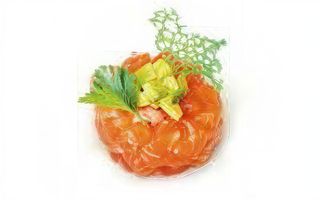 23 Tartare salmone