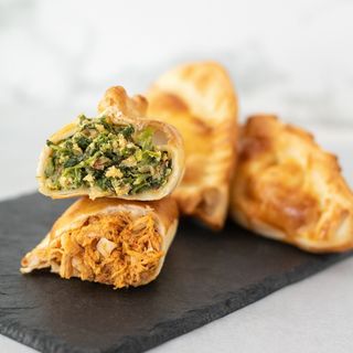 Empanada Argentina de pollo picante (1 uds.)