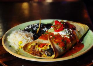 Burritos con chili con carne