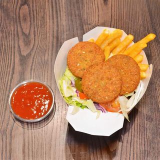 Wings 6 szt. + nuggets 8 szt. + strips 4 szt.