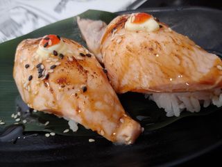 Nigiris De Atún A La Llama (2 Uds.)