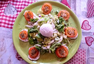Insalata con mozzarella di bufala