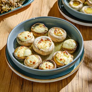 სოკო კეცზე  სულგუნით