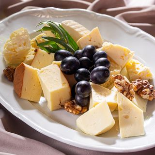 ქართული ყველის ასორტი 