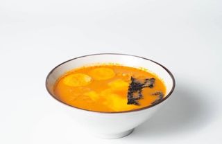 Сырный рамен с курицей