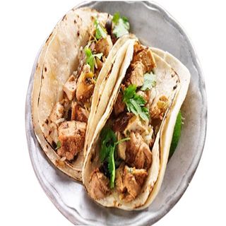 Takkos Con Pollo (2 Uds.)