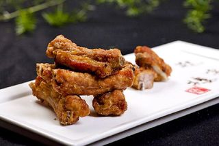 6. Пържени свински ребра (300г)