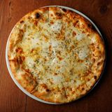Quattro formaggi pizza