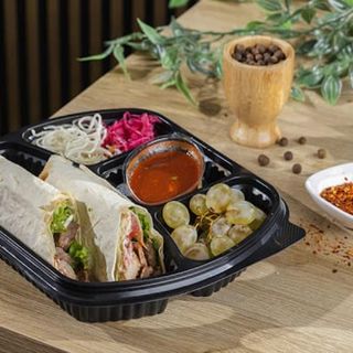 ღორის ხორცის ვრაპის ლანჩი