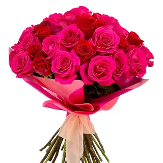 Trandafiri rosii si fucsia in buchet Viva Magenta