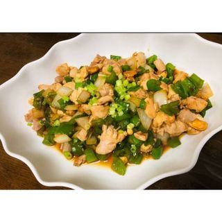 Chicken Green Pepper And Cashew Nuts