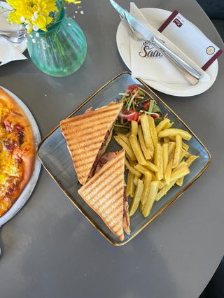 Turkey Club Sandwich 