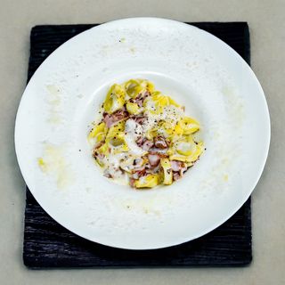 Tortellini panna e prosciutto