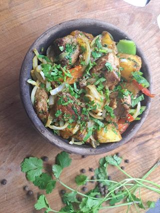 ოჯახური ღორის ხორცით