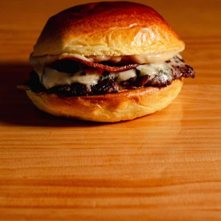 BASIC SMASH FOURME (Incluye patatas fritas 100% naturales)