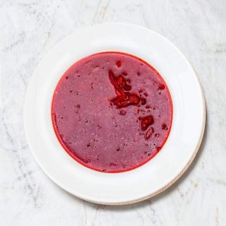 Barszcz czerwony z uszkami