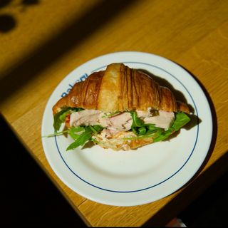 Круасан з куркою 