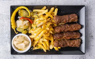 Grilled minced meat rolls