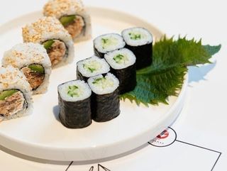 Itamaki mini sushi set/10szt.