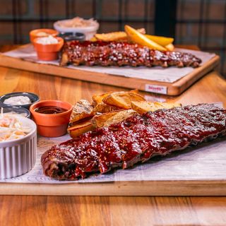 Coaste de porc Winners + Coca Cola