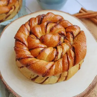 Babka De Canela