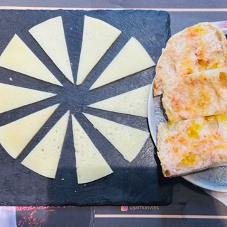 Queso Manchego Con Pan (Ración)