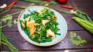 Жареный джусай с яйцом (250г)