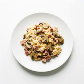 Revoltijo De Jamón Y Champiñones