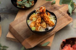 Crispy shrimp + Miso supa + Coca-Cola