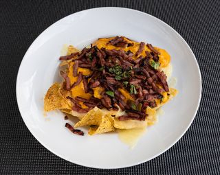 Nachos Con Bacon Y Queso