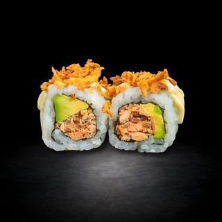 84. Uramaki De Salmó Cuit Amb Alvocat I Ceba Fregida (8 Uds.)