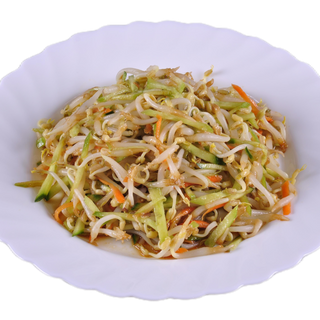 2. Салата от соеви кълнове, краставици, моркови (350г)