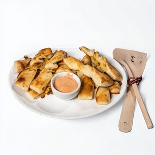 Baghete Quatro Formaggi+ 1 sos la alegere