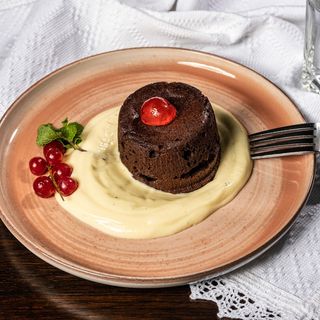 Fondant de ciocolata si sos de vanilie