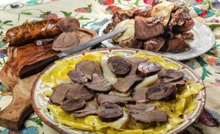 Бешбармак с казы 