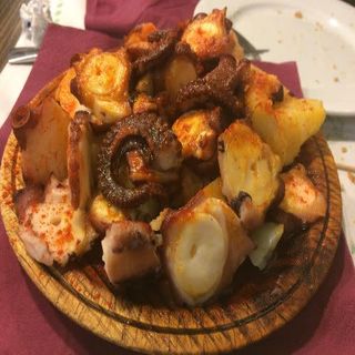 Pulpo Á Feira