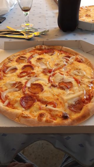 56. Pizza Zíngara (30 Cm.)