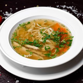 Бульйон з локшиною та куркою (300 г)