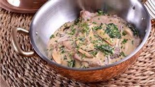 Escalopines A La Crema