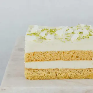 Tarta de tiramisú de limón