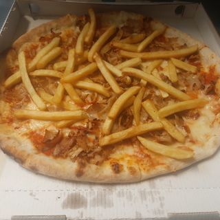 Pizza Kebab e patate fritte 