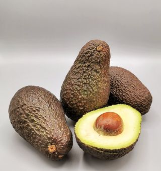 Aguacate De Calidad Extra 1 Kg. (aprox. 4 Unidades)