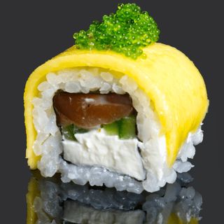 Урамаки сьомга и манго 4бр